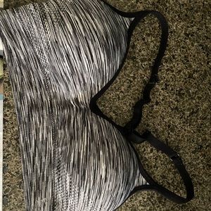 Danskin Now Sports Bra Padded